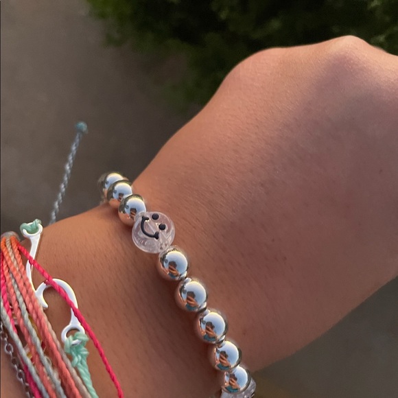 Silver Smiles Bracelet - Picture 3 of 4